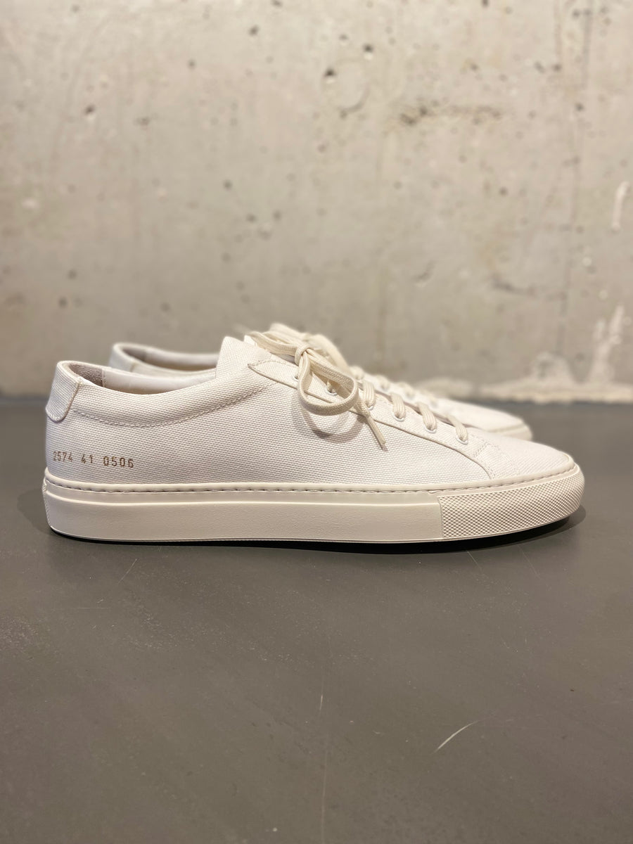 COMMON PROJECTS 2574 ACHILLES LOW CANVAS WHITE – Daniele Dentici Men