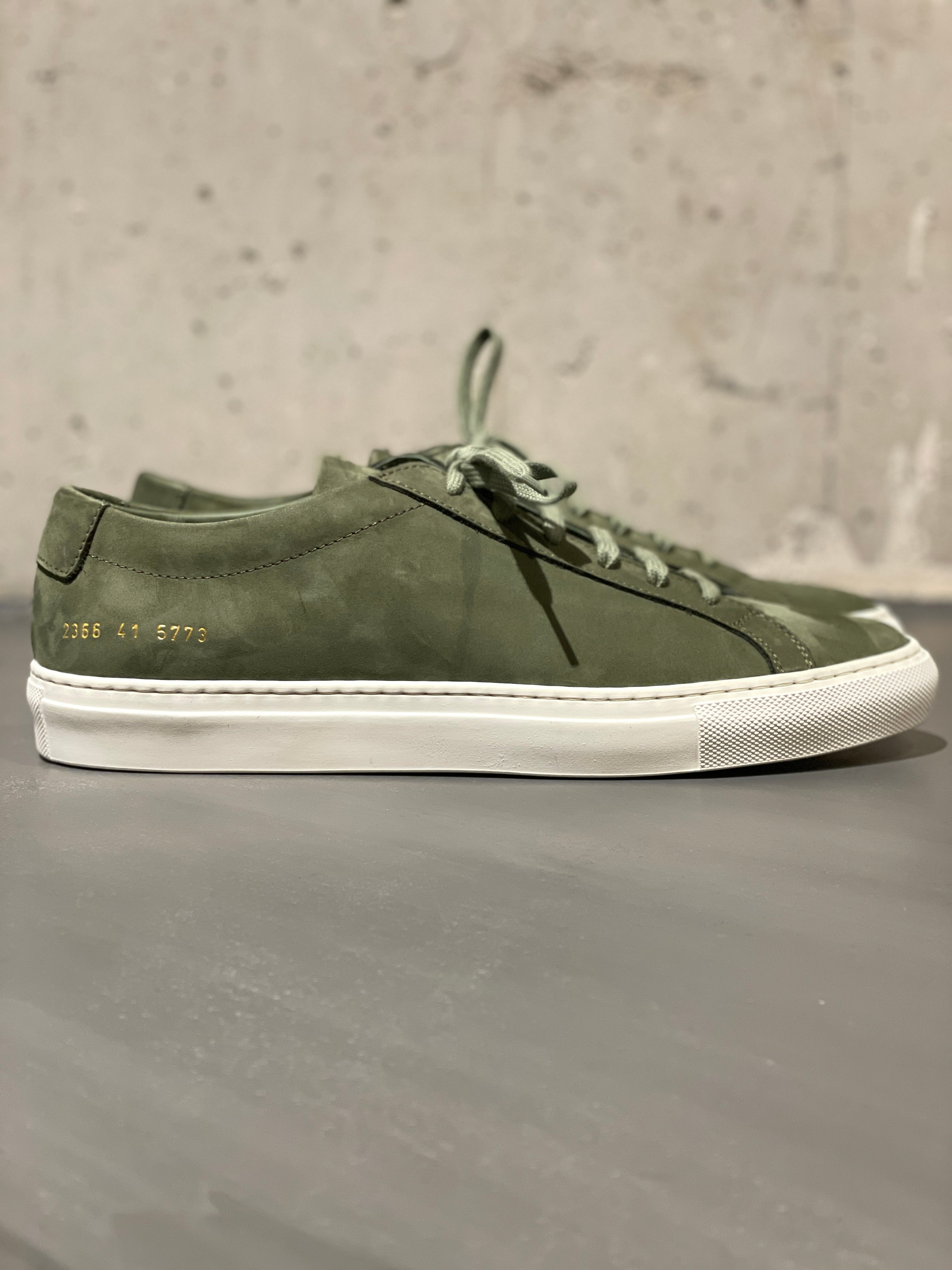 COMMON PROJECTS 2366 ACHILLES LOW NUBUCK ARMY GREEN